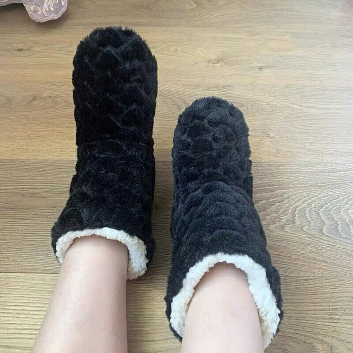 Cozy Winter Fleece Slipper Socks – Non-Slip Fluffy Floor Socks for Men & Women – Perfect Gift